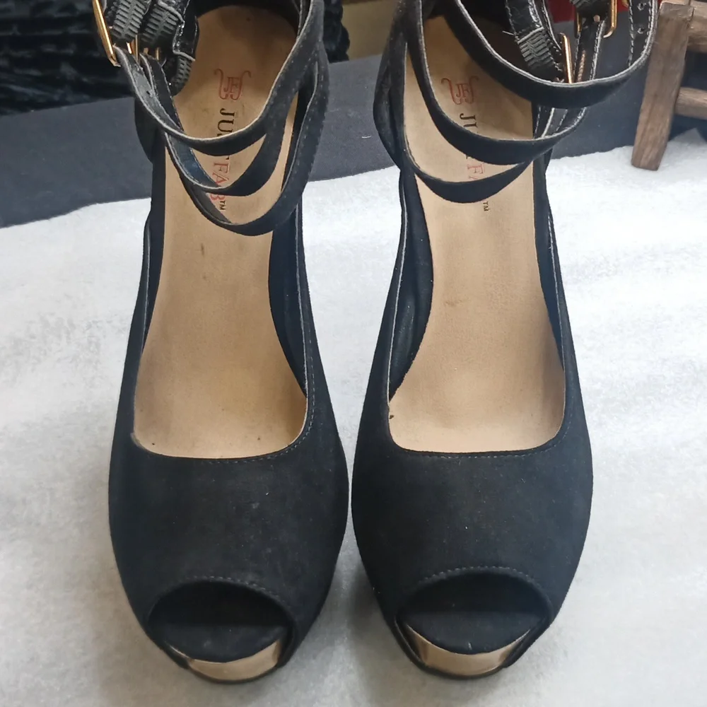 Black suede Platform Sandals Shoes with Gold Trim High 6" Heels - Picture 6 of 9